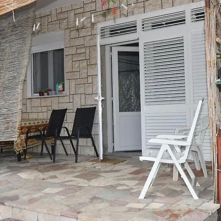 Apartman Dora