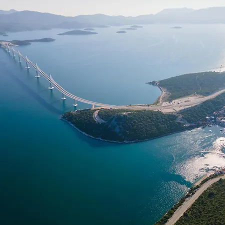Dora Apartman Duboka